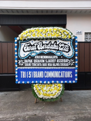 Papan Bunga Duka di Lembean Timur